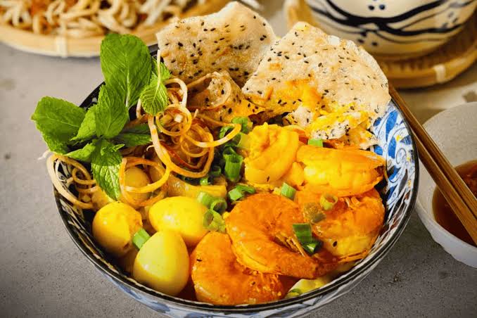 Tiệm Mì Quảng - Nhà Thảo - Giáo Xứ Thuận Hòa