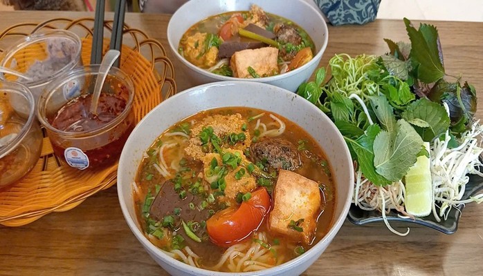 Bếp Nhà Tấm - Bún Riêu Cua Đồng, Nộm Bì Heo & Cơm Tấm - Bà Triệu