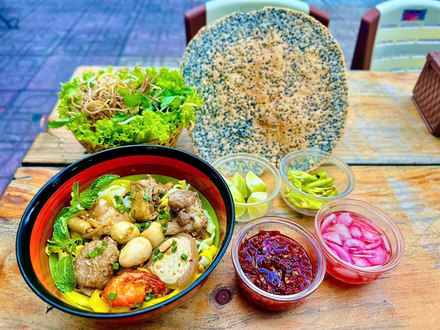 Mì Xứ Quảng Khang - Vĩnh Điềm Trung