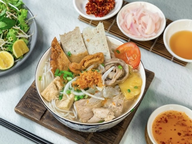 Bún Cá Nha Trang Cô Tám CN2 - Dĩ An