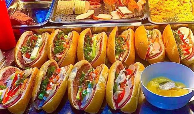 Bánh Mì Sài Gòn Milo - 251 Hai Bà Trưng