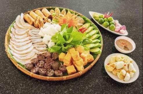 Quán Cô Mai - Phở, Bún Chả & Bún Đậu - Thuỷ Xưởng