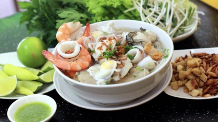 Quán Hủ Tiếu - 21 Nguyễn Bỉnh Khiêm