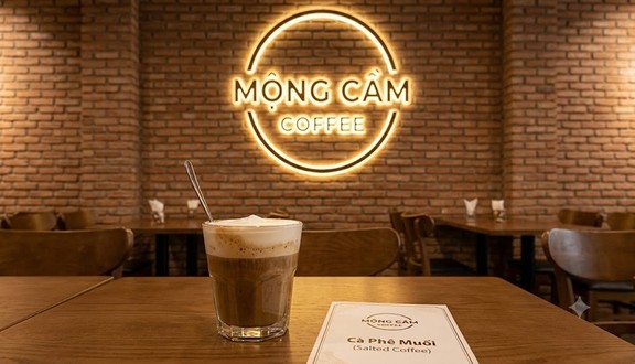 Mộng Cầm Coffee - 02 Lê Công Miễn