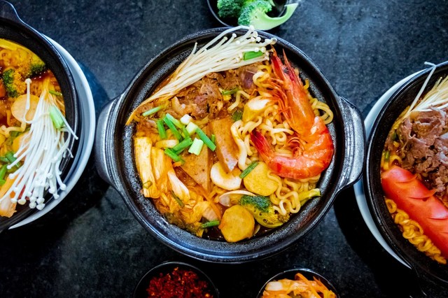 YUMBO - Mỳ Cay & Mỳ Cay Trộn