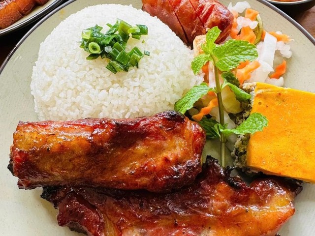 Cơm Tấm & Cơm Phần Kim Khung - Chợ Xuân Khánh