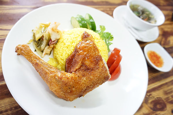 Cơm Gà Xối Mỡ Triều Phát