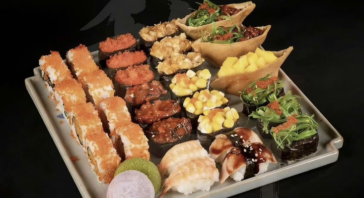 SASHIMI CÁ HỒI NAUY - 62 Văn Cao