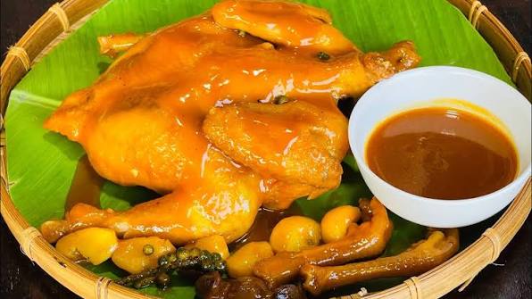 Gà Hấp Mắm Nhĩ - Nguyễn Huệ