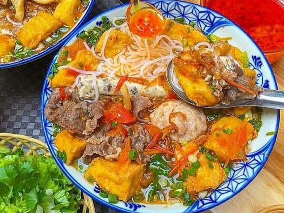 Cô Thảo - Bún Riêu Cua & Cơm Văn Phòng
