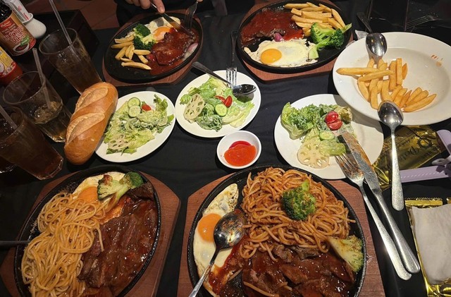 Beef Steak Chảo Gang - Võ Văn Kiệt