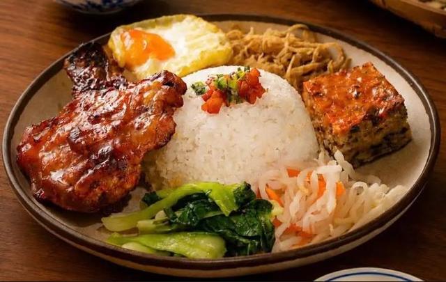 Cơm Tấm Anh Chị Em - 83 Lý Thường Kiệt
