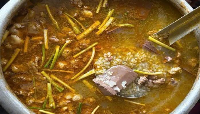 Quán O Bé - Xôi, Cháo Gà & Bún Bò Giò Vịt