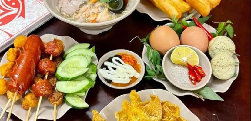 Súp Cua My Đà Lạt - Bánh Canh Cua & Hoành Thánh