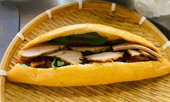 Bánh Mì Miền Trung - Phan Huy Ích