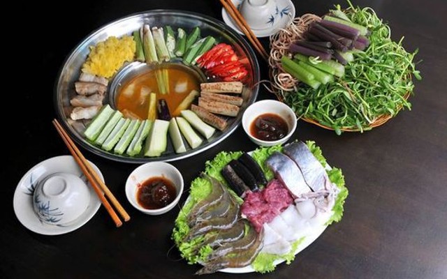 Tiệm Lẩu Mắm Ngon Bên Sông - Bình Lợi