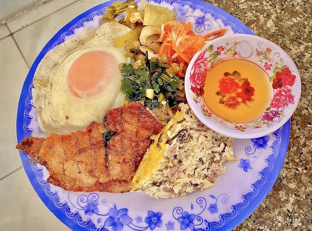 Tiệm Ăn Biên Hòa - Dương Diên Nghệ