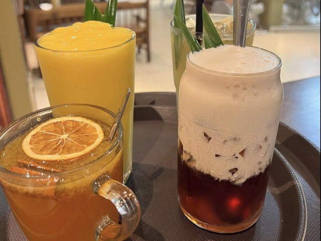 LACA Tea & Coffee - Cà Phê & Trà Trái Cây - Nguyễn Văn Lộc