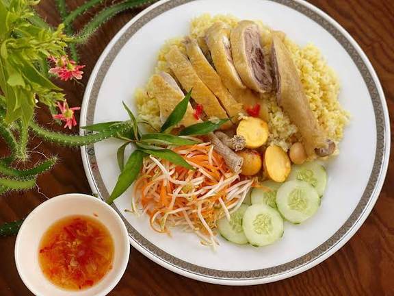 Cơm Gà Ta - Cơm - 14A Trần Thị Trọng