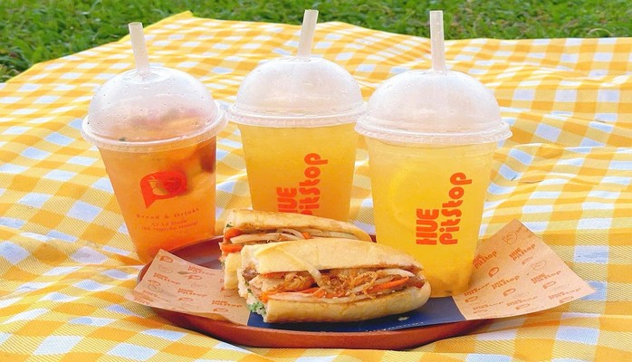 Hue Pit Stop - Bánh Mì & Cà Phê - Bến Xe Nguyễn Hoàng