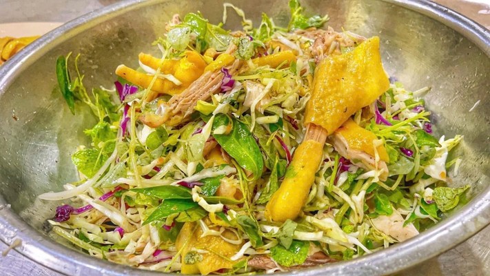 CƠM GÀ BA CHÚ - 80 AMA KHÊ