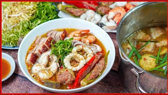 Bún Mắm Miền Tây, Bún Riêu & Bún Đỏ - Quang Trung