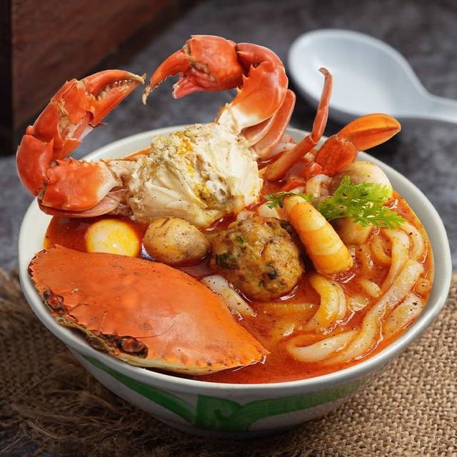 Bánh Canh Ghẹ Quỳnh - Phạm Hùng