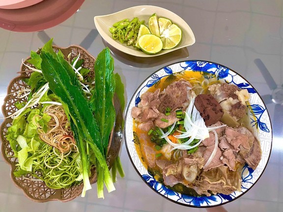 Bún Bò Chuẩn Vị Huế - 177 Y Moan
