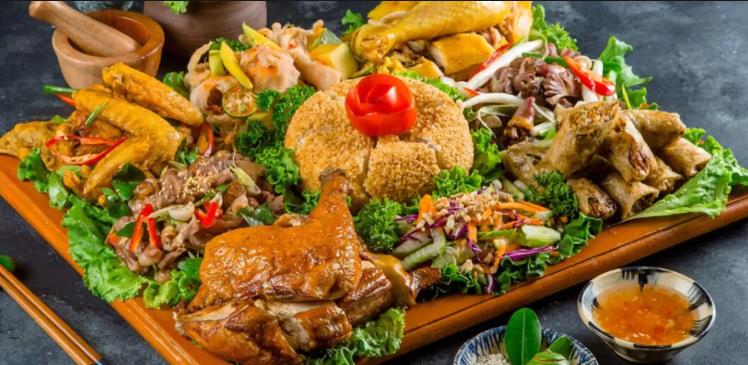 Bếp Mẹ Khoai - Gà Nướng, Xôi & Cơm Lam