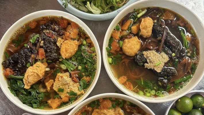 Hà Béo - Bún Cá Cay & Bánh Đa Cua - 52 Lê Lợi