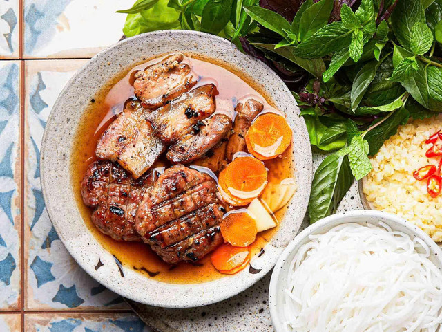 Trạm Quán - Bún Chả Hà Nội - Phan Tây Hồ