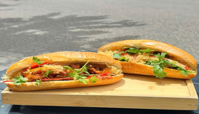 Bánh Mì Tori - 30A Ngô Mây