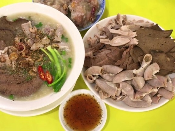 Quán Cháo Lòng - 61 Trần Phú
