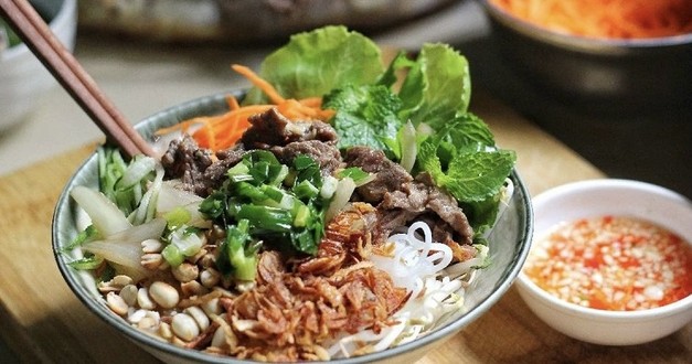 Bún Trộn, Phở Cuốn & Nem Lụi - Hùng Vương