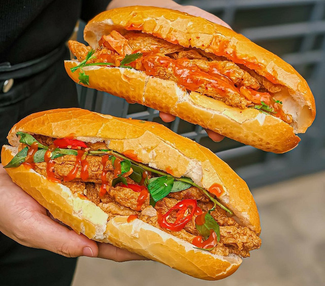 BÁNH MÌ CHẢ CÁ SỢI MINH MINH