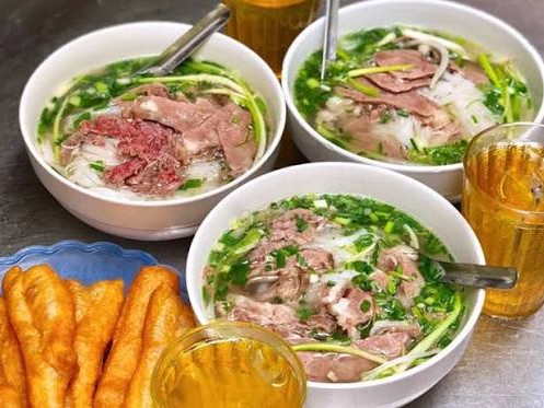 Phở Việt - 82 Nguyễn Đình Chiểu