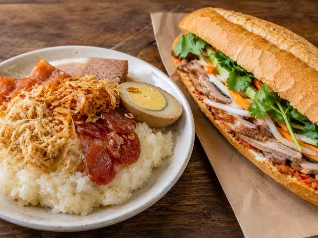 Tuệ Ký - Bánh Mì & Xôi - 296 Nguyễn Tất Thành