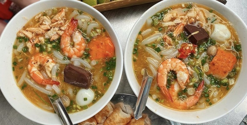 Bánh Canh Cua Ngọc Vinh - Hương Vị Sài Gòn - Hoà Thành