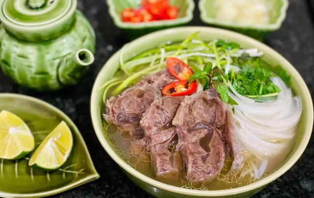 Quỳnh - Phở Bò, Bò Kho, Bún Bò, Hủ Tiếu & Bún Mọc