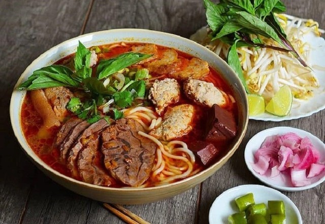Bún Bò Huế - Đậm Vị Truyền Thống - Nguyễn Phước Lan
