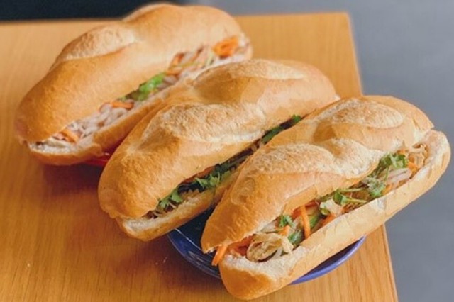 Bánh Mì Truyền Thống Pate Ngon - Minh Khai