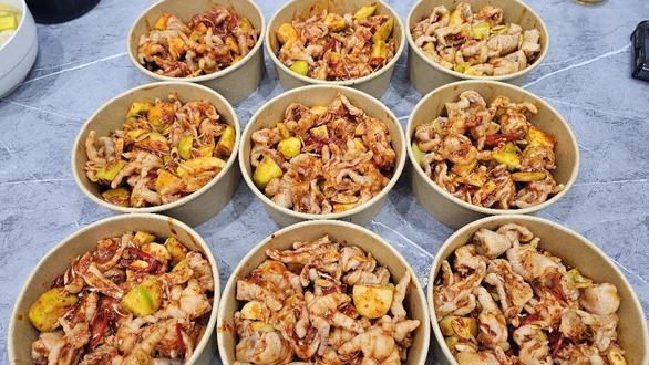 CHÂN GÀ & TRÉ TRỘN - XIÊN QUE HẺM