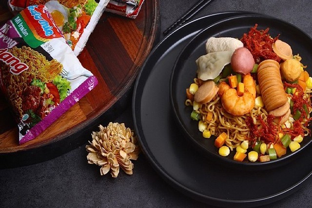 Mỳ Trộn Indomie - Nguyễn Văn Thoại