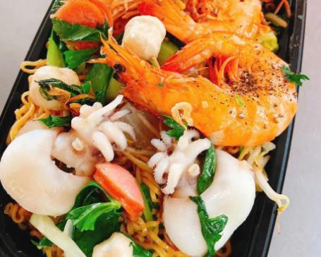Quán Ăn Đạt Ký - Cơm Chiên Gà Sốt Thái & Hủ Tiếu Xào Thập Cẩm