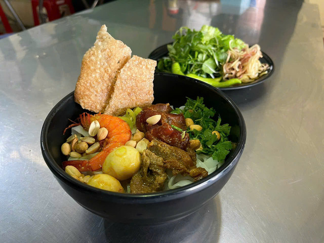 Mì Quảng Tô Châu - Súp Cua & Mì Ý - Cách Mạng Tháng 8