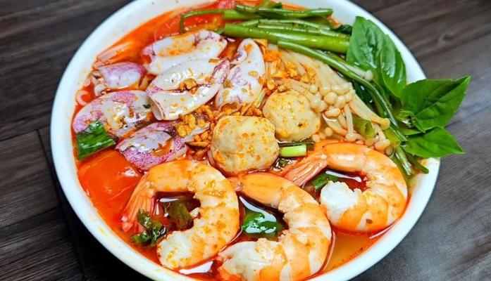 Lâm Thiên Vy Quán - Hủ Tiếu Mực & Bún Thái Hải Sản