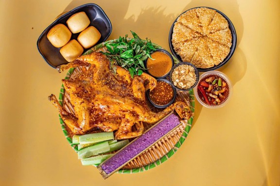 Duyên - Gà Nướng Mắm Nhĩ