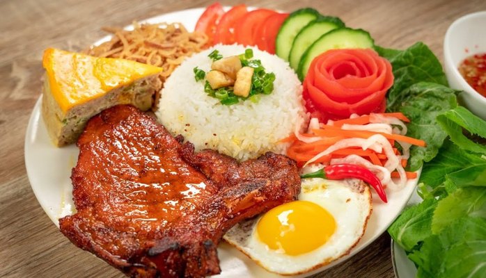 Cơm Tấm Sườn - Số 79 Ngô Gia Tự