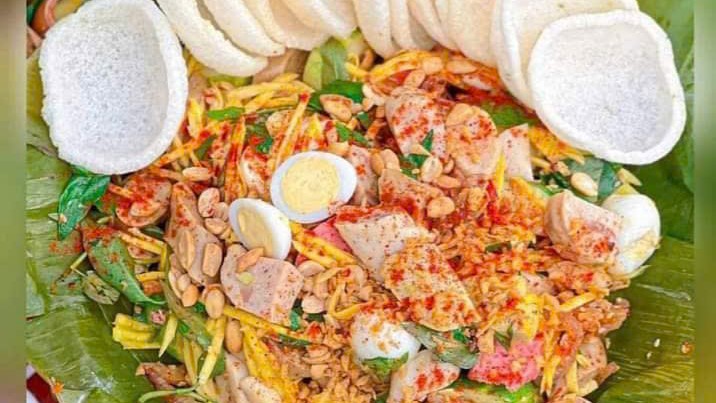 Phố Ăn Vặt - Chân Gà Sốt Thái, Tré Trộn & Bánh Khoai Mỡ - Tân Phước Khánh 06