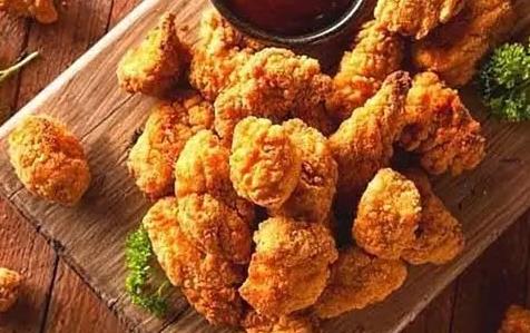 BumbleBee - Tiệm Ăn Vặt